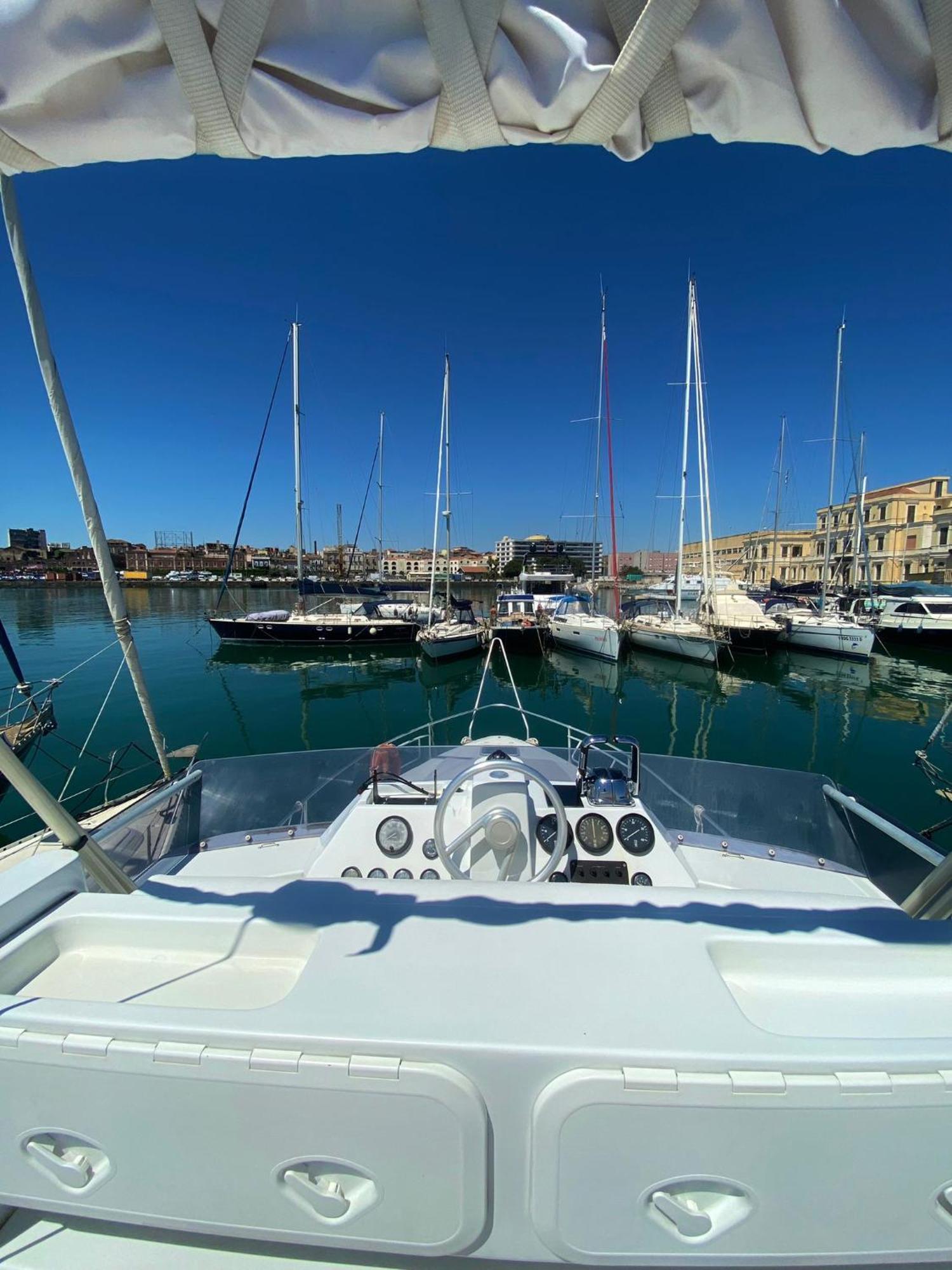 She'S Mine Yacht Hotell CTA Exteriör bild