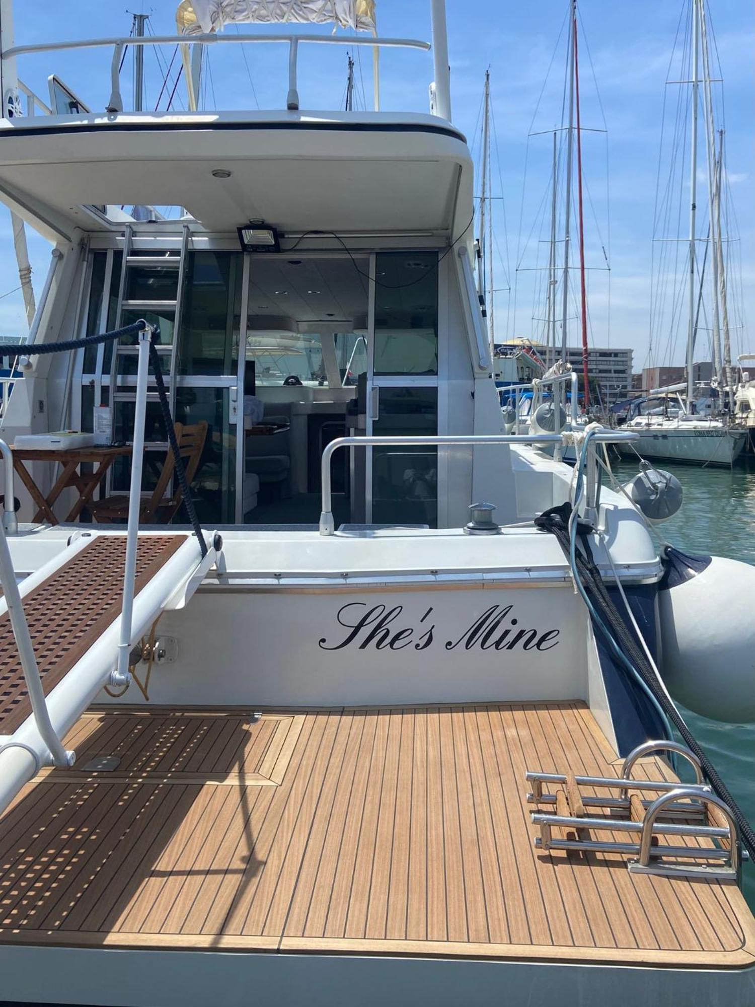 She'S Mine Yacht Hotell CTA Exteriör bild
